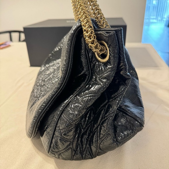 Vintage Chanel Rodeo Drive Accordion Flap Bag Patent Vinyl Medium - Picture 5 of 16